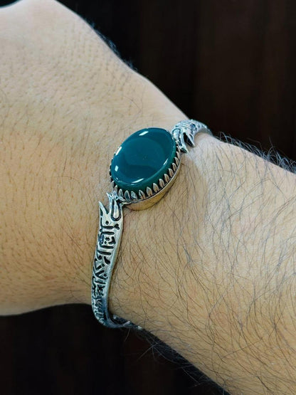 Moula Ali (AS) Zulfiqar Bracelet featuring Black Aqeeq and Freen Zamourd